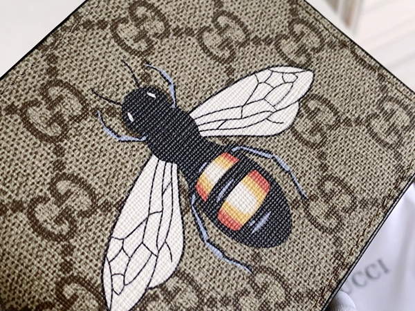 グッチ財布コピー側面デザイン